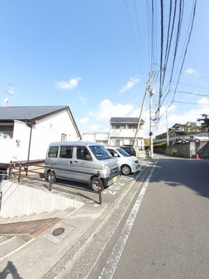 【駐車場】 | レジデンス淡路　Ａ