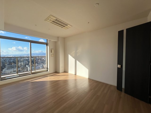 プレミストタワー大阪新町ローレルコート　堀江小学校区の居間・リビング|リビング