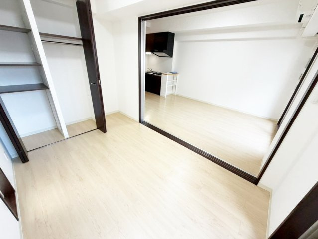 グランシス江坂の寝室