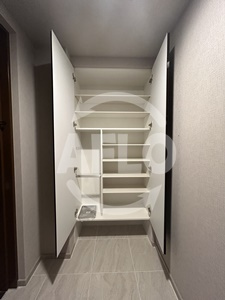 ローレルタワー堺筋本町の収納|ローレルタワー堺筋本町　シューズボックス