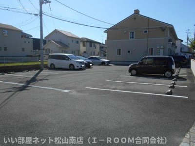【駐車場】 | プルミエール　A棟
