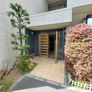 【エントランス】 | カーサ　ビオラ