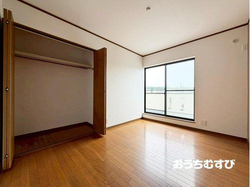 尾張旭市城山町三ツ池の洋室