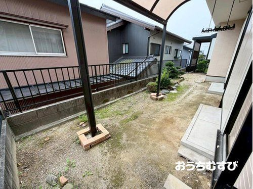 尾張旭市城山町三ツ池の庭