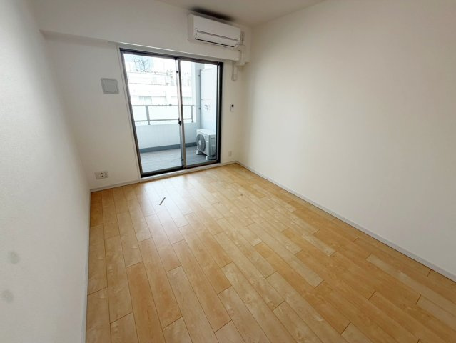 パークフラッツ江坂の洋室