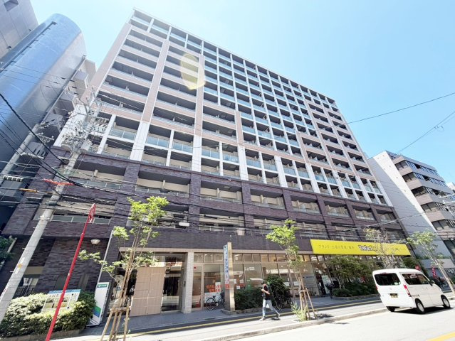 パークフラッツ江坂の外観