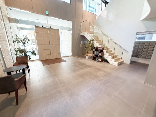 パークフラッツ江坂のエントランス