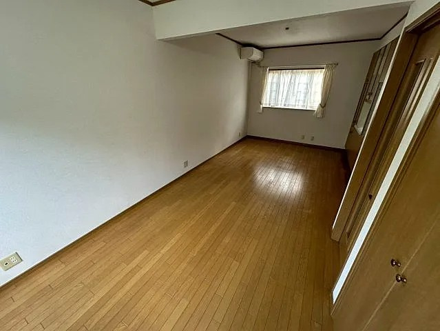 南宮町貸家の居間・リビング