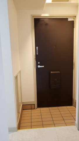 ガーデンハイツ芦屋の玄関