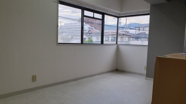 ガーデンハイツ芦屋の居間・リビング