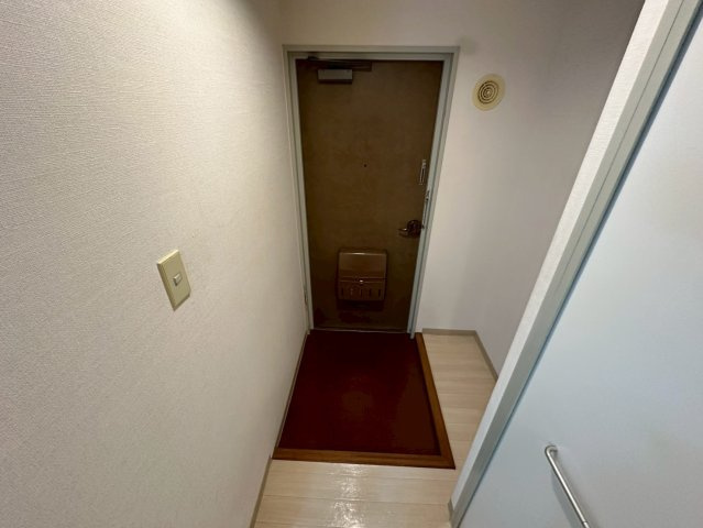 リバーサイド青谷の玄関