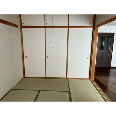 藤和芦屋川ホームズの居間・リビング