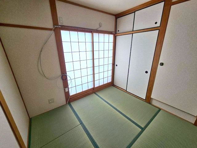 松家貸家の居間・リビング