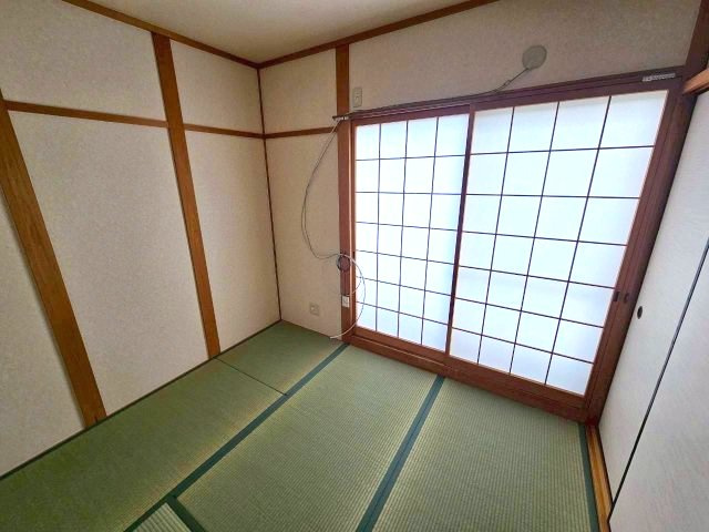 松家貸家の居間・リビング