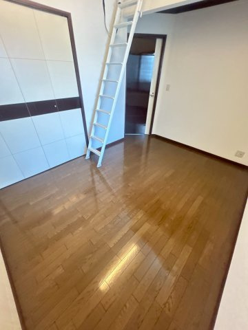 ルクールの居間・リビング