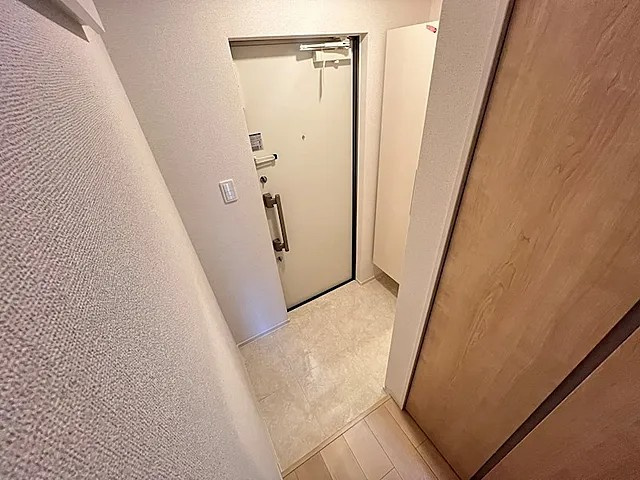 ベルフローラの玄関