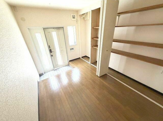 深江南町テラスハウスの居間・リビング