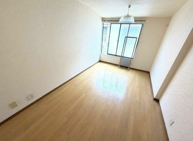 深江南町テラスハウスの居間・リビング