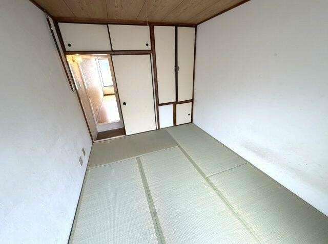 深江南町テラスハウスの居間・リビング