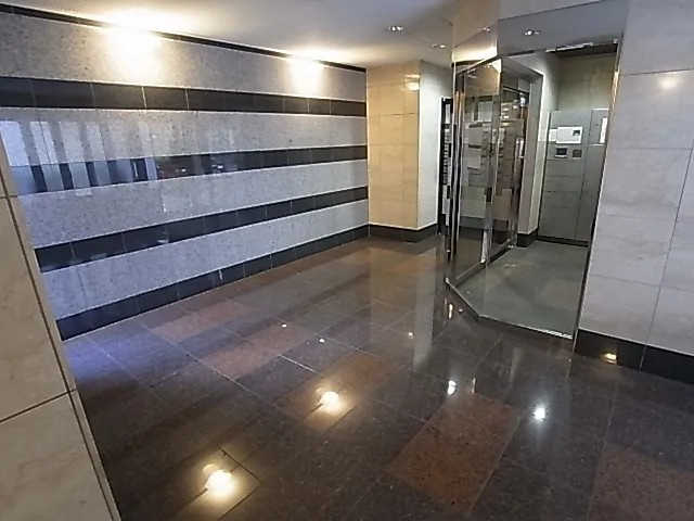 プレステージ深江南町のロビー