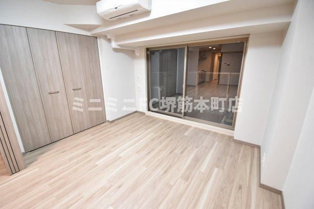 大阪市中央区南本町１丁目の賃貸マンションの居間・リビング