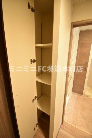 大阪市中央区南本町１丁目の賃貸マンションの収納