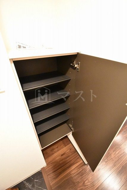 大阪市中央区農人橋２丁目の賃貸マンションの玄関