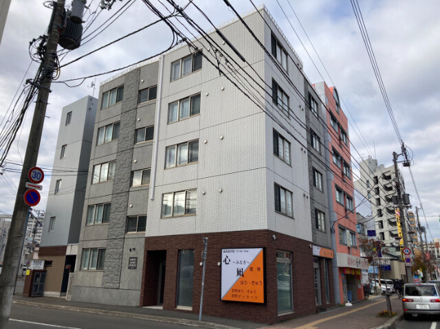 ecoa麻生駅前（旧：サムティ麻生駅前）