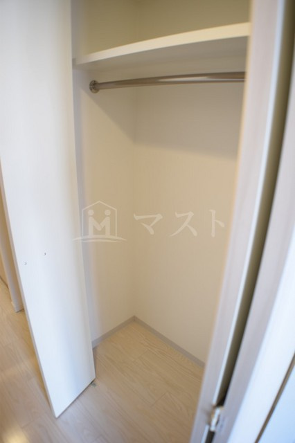 大阪市中央区南本町２丁目の賃貸マンションの収納
