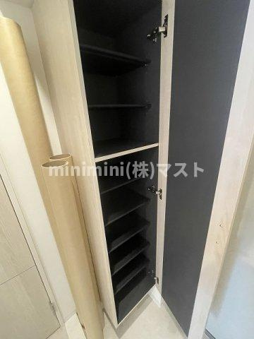 大阪市中央区東心斎橋２丁目の賃貸マンションの収納
