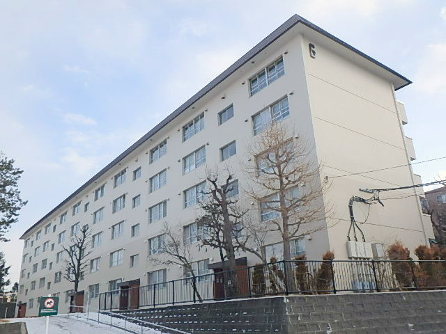 札幌西月寒団地６号棟