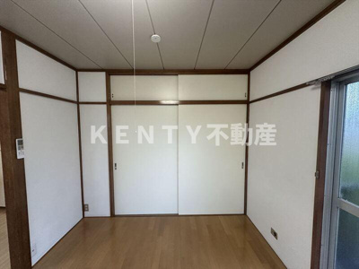 【寝室】 | 大滝ビル | 落ち着いた色調の寝室です