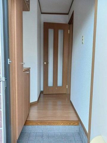 カーサ　ラウレールⅡの玄関|シンプルで使いやすい玄関です
