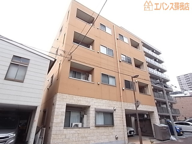 【外観】 | カーサメイプル千葉中央 | 外観は落ち着いています