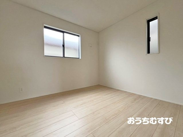 小牧市岩崎原第2(全1棟)の前面道路含む現地写真