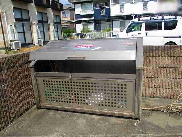 レオパレスかたくりのその他|専用ゴミ置き場あり