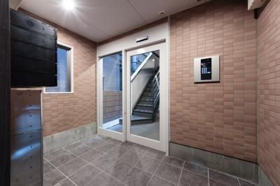 ＮＯＮＡ　ＰＬＡＣＥ渋谷富ヶ谷Ａｎｎｅｘのエントランス|■モニタ付オートロック■エアコン