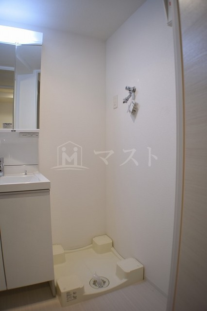大阪市中央区常盤町２丁目の賃貸マンションの洗面所
