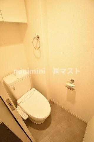大阪市中央区徳井町２丁目の賃貸マンションのトイレ