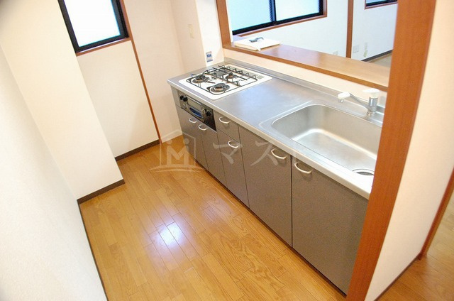 大阪市中央区鎗屋町２丁目の賃貸マンションのキッチン