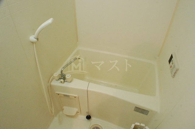 大阪市中央区鎗屋町２丁目の賃貸マンションの浴室