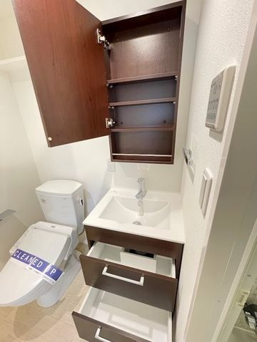 コルティーレ上北沢のトイレ