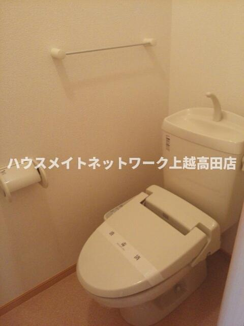 ソレアードⅢのトイレ|温水洗浄暖房便座