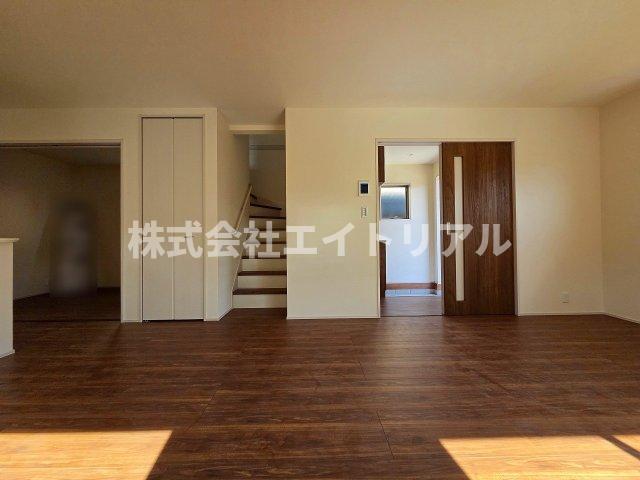 可児市長坂3丁目　新築戸建　全1棟の居間・リビング|1階