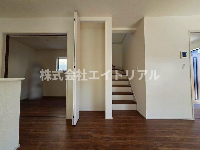 可児市長坂3丁目　新築戸建　全1棟の収納|1階　リビング収納