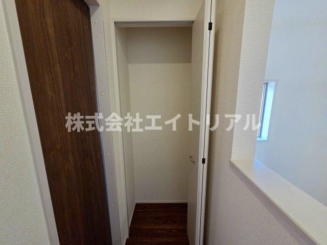 可児市長坂3丁目　新築戸建　全1棟のその他|2階　廊下収納