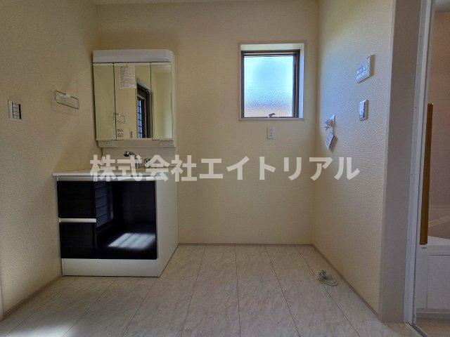 可児市長坂3丁目　新築戸建　全1棟の洗面所|1階