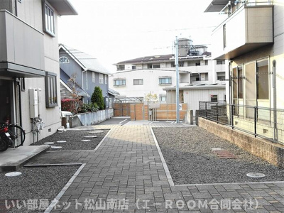 【エントランス】 | グランシード東野　A棟