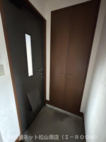 【玄関】 | グランシード東野　A棟