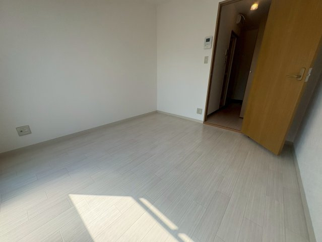 アイワステーションビルⅥ号館の居間・リビング